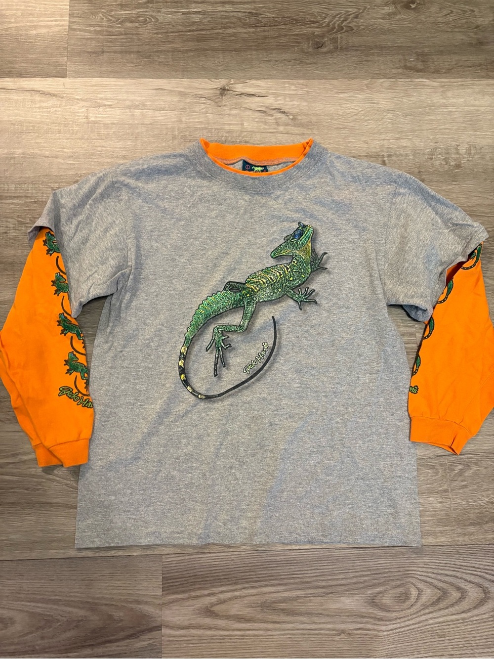 Ecko Unlimited Gray Tee with Orange Long Sleeves and Green Lizard Graphic